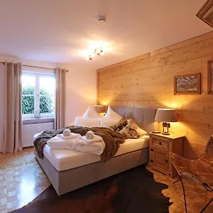 'chalet-style' Ruhige & Zentrale 3-raum-suite Direkt Am Kurpark Apartment